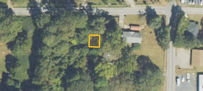 Commercial Land at Road Intersection