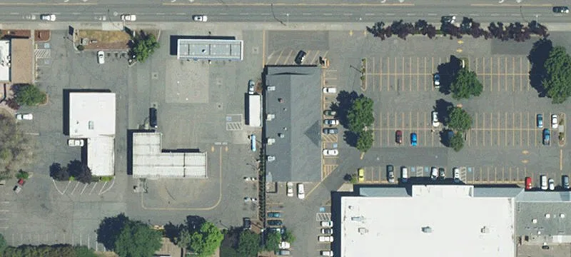 End-Cap Retail Space
