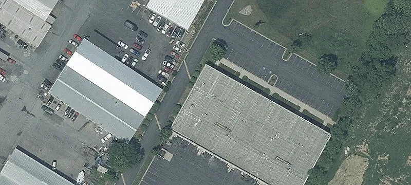 Warehouse Unit With Dock Access