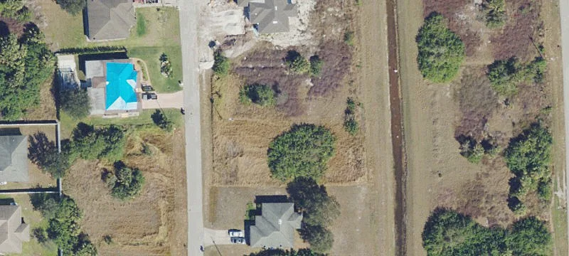 425 Pickford Ave, Lehigh Acres, FL 33974