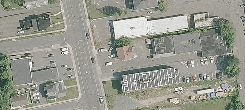 Detached Auto Shop Building
