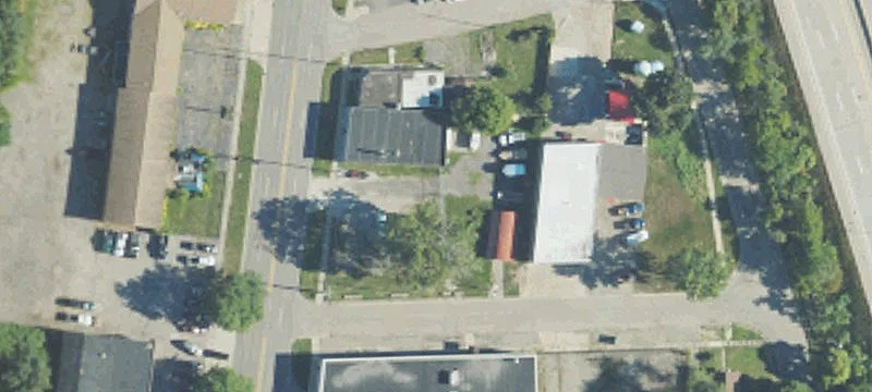 Open-Plan Mixed-Use Property