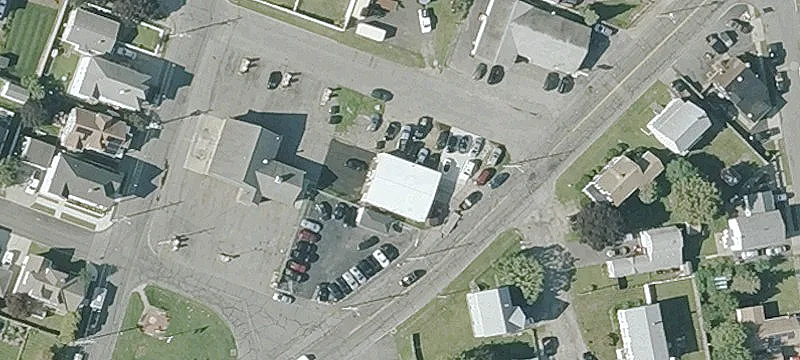 Three-Bay Automotive Garage