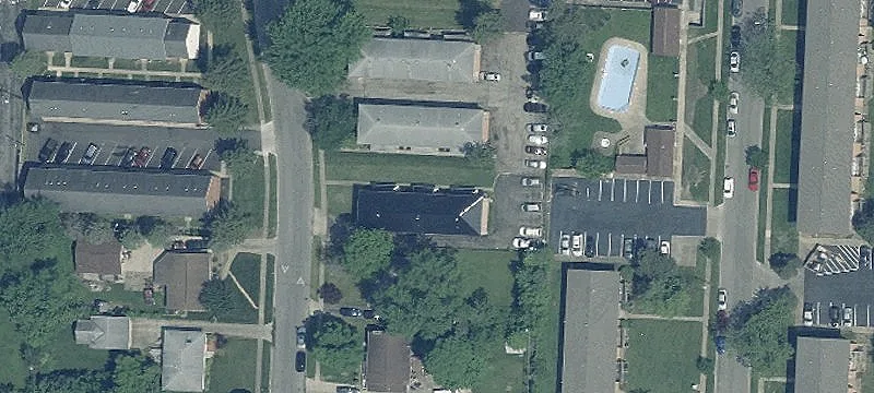 6-Unit Townhome-Style Apartment Building