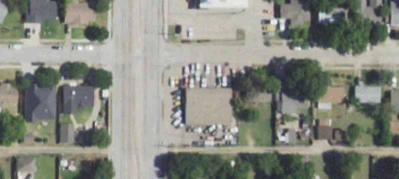Renovated 7-Bay Auto Shop