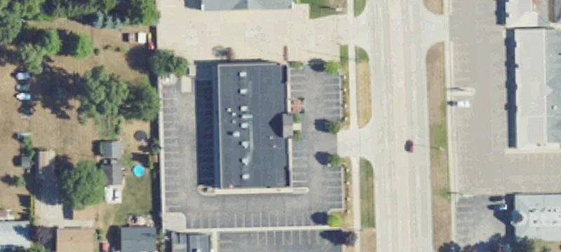 Open-Plan Retail Space