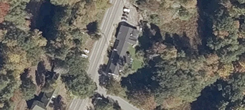6-Unit Apartment Building