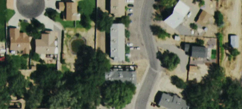 6-Unit Apartment Building