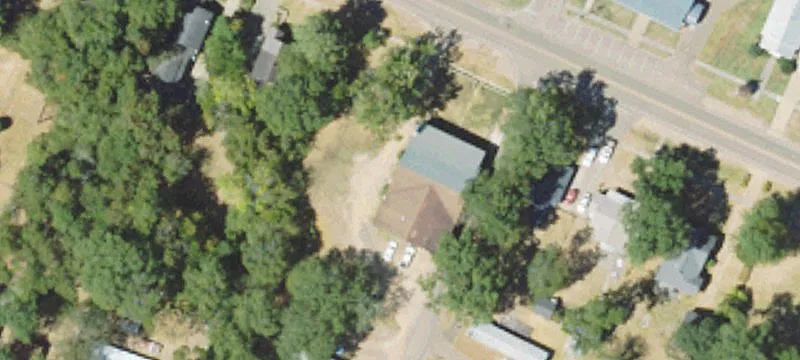 8-Unit Apartment Building