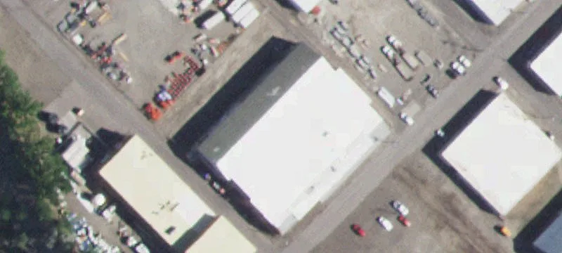 Flex Space With Overhead Door