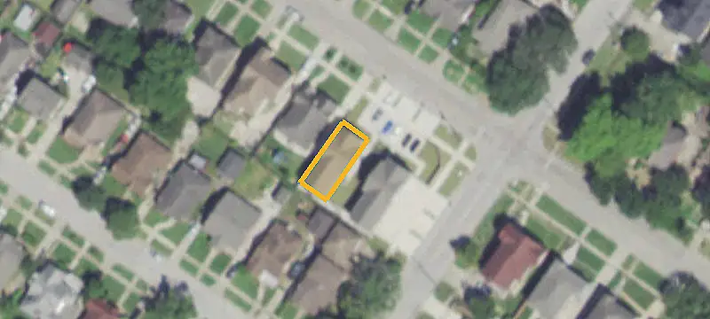 Duplex with In-Unit Laundry