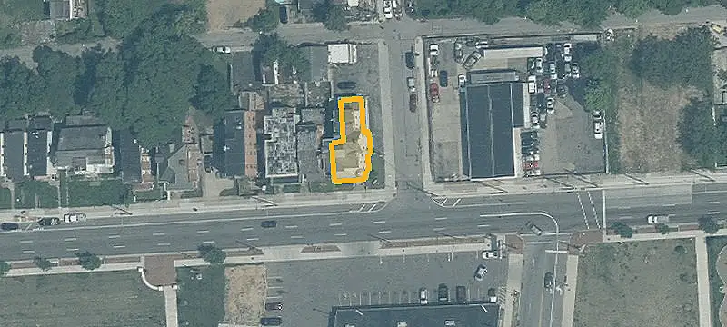 Brick 3-Unit Multifamily Property