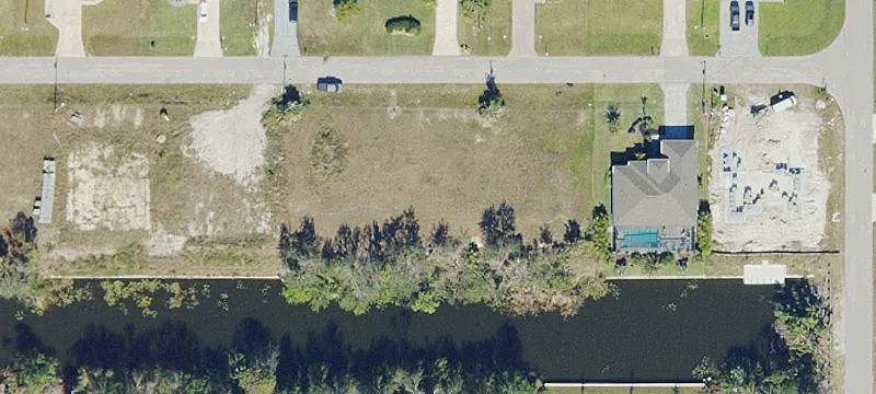 Well-Maintained Duplex With Metal Roof
