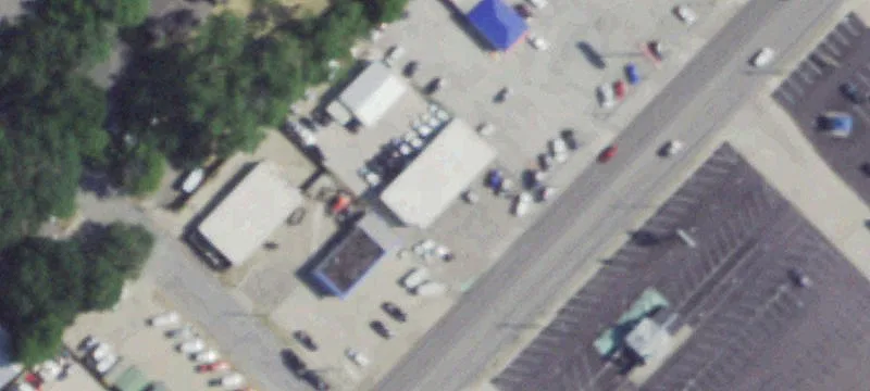 Automotive Building with Warehouse Space