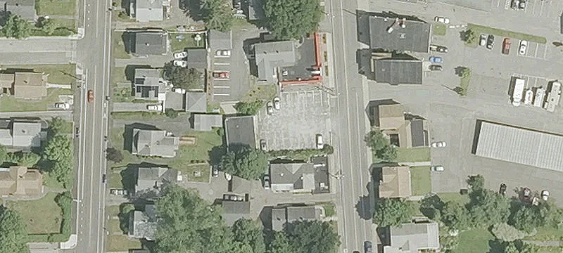 Flexible Flex Building with Garage Bay