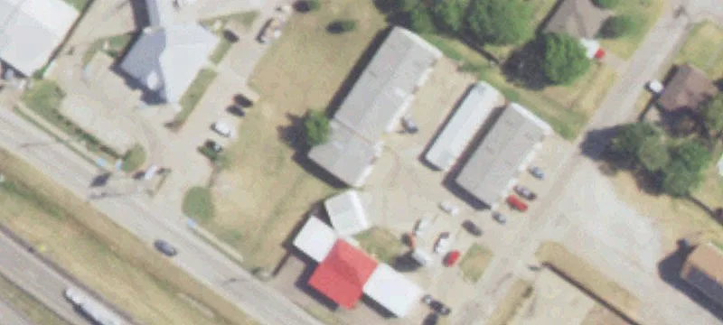 Warehouse With Grade-Level Door