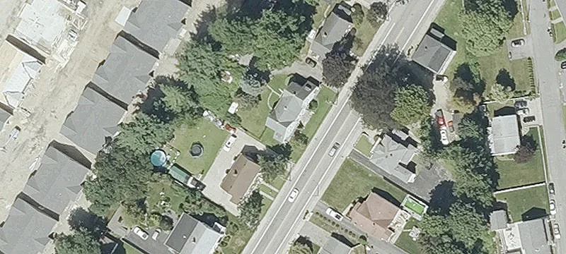 Renovated Side-by-Side Triplex