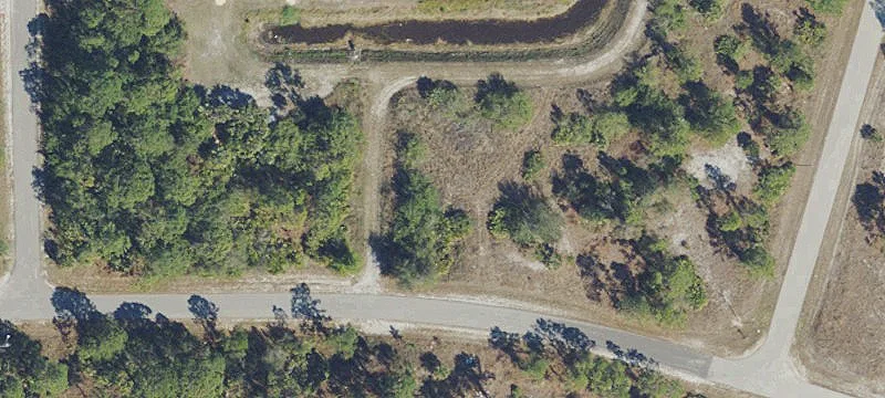 925 Macy St E, Lehigh Acres, FL 33974