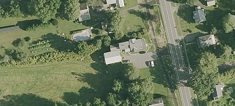 Renovated Duplex with Barn