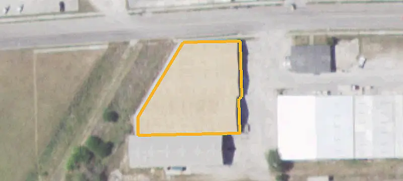 Heavy-Industrial Warehouse with Fenced Yard
