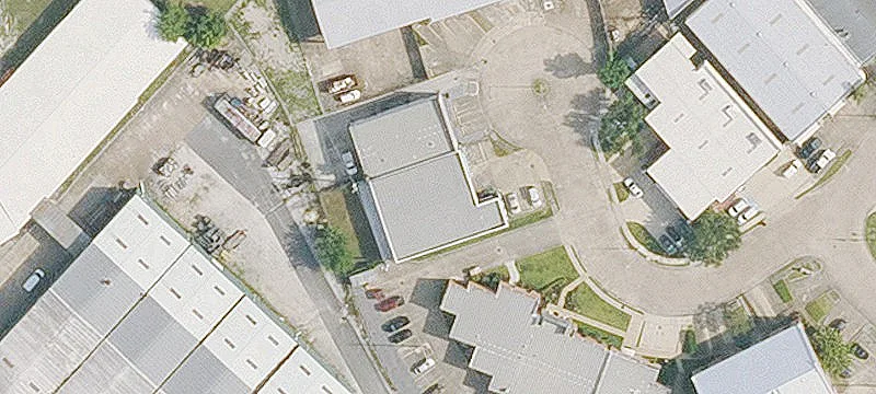 Freestanding Flex Space with Yard