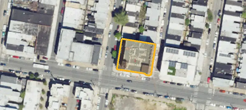 7-Unit Apartment Building