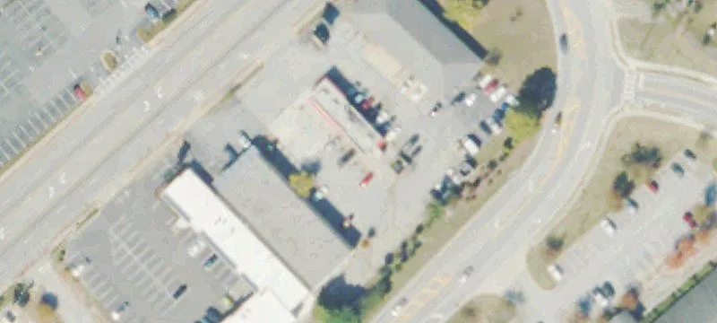 Multi-Building Auto Shop Property