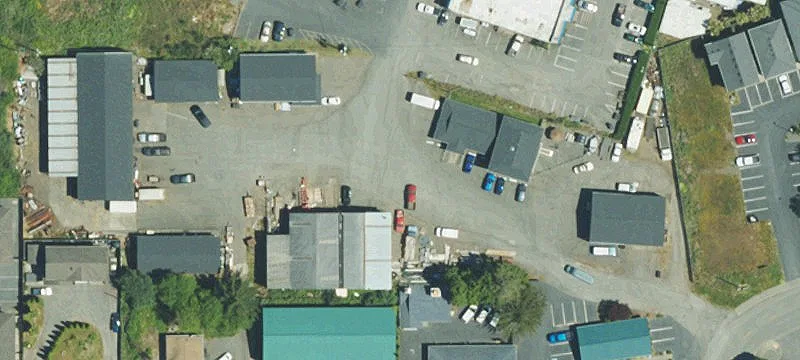 Industrial Property With Seven Buildings