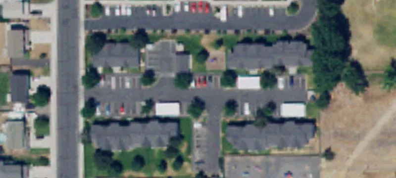 16-Unit Townhome-Style Apartment Building
