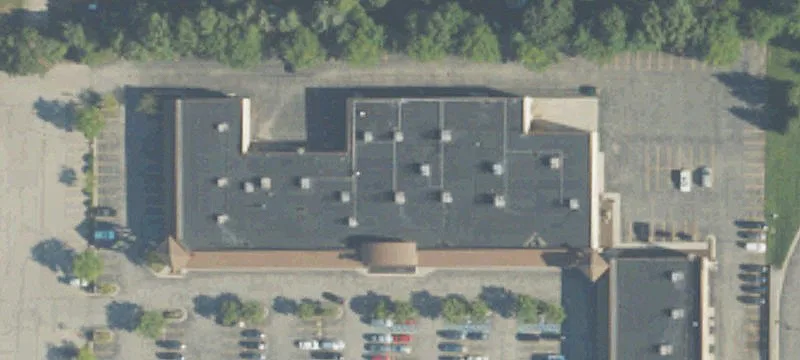 Shopping Center Suite Available