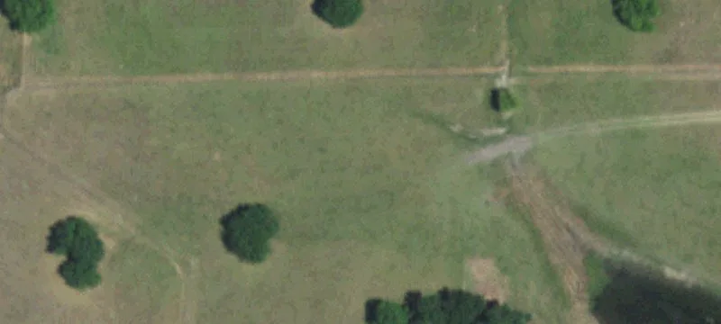 Fenced Flex Property With Multiple Buildings