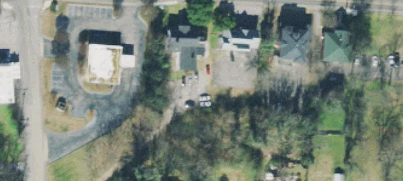 6-Unit Apartment Building