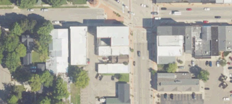 Mixed-Use Building with Apartment