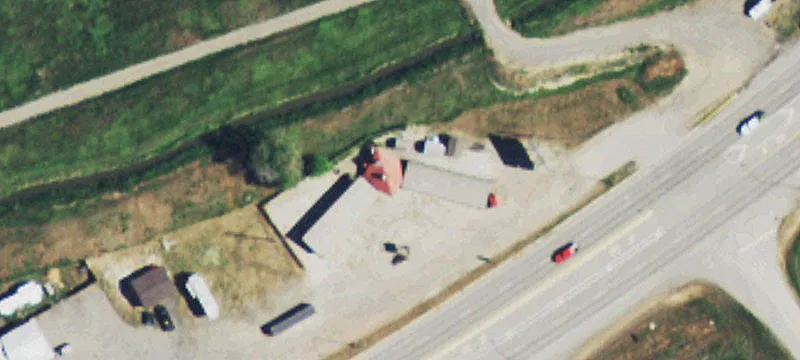 Drive-Through Restaurant with Storage