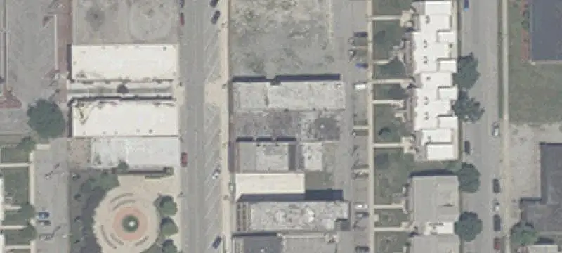 Storefront Property with Adaptable Layout