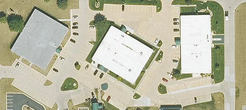 Office Units with Shared Amenities