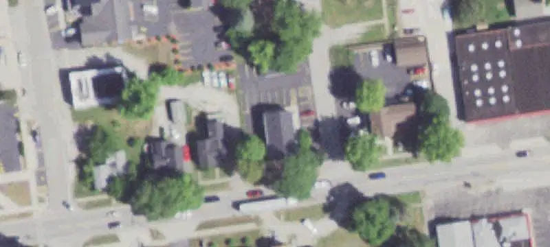 Mixed-Use Building with Apartment