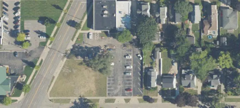 Office Unit with Three-Street Access