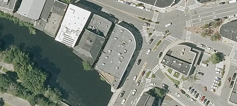 Flexible Second-Floor Office Units