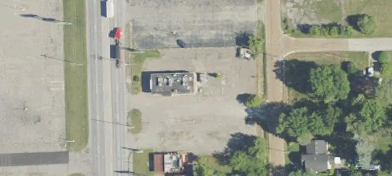 Drive-Through Restaurant Building