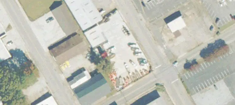 Renovated Flex Space with Shop