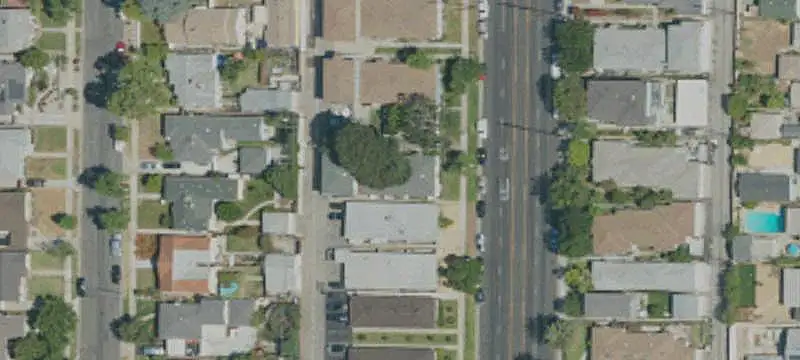 Vacant 4-Unit Apartment Building