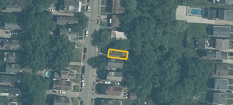 Duplex with Separate Utilities