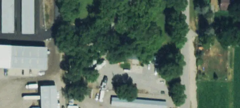 Dock-High Warehouse