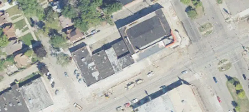 Flex Space with Garage Door