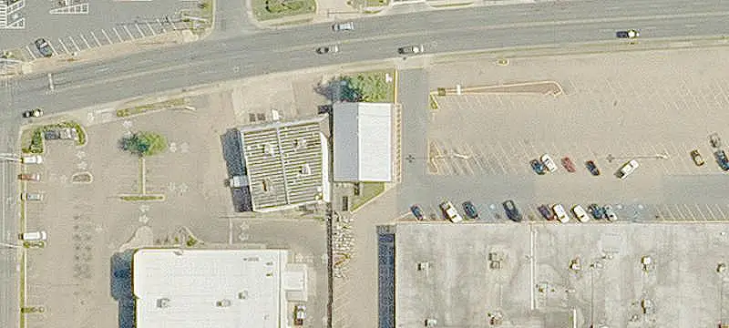 Multi-Tenant Shopping Center