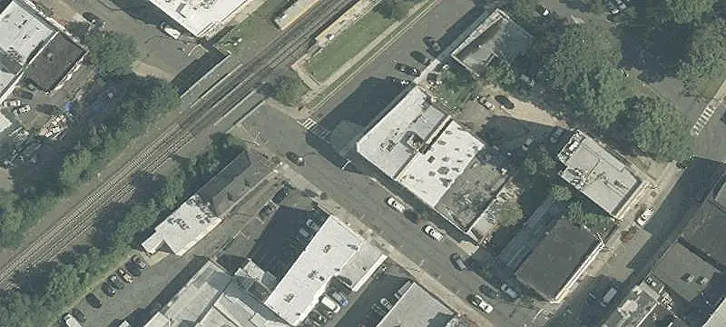 Storefront with Full Basement
