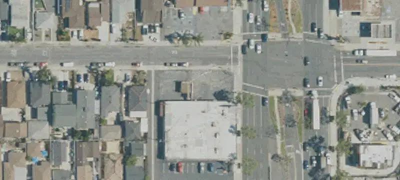Signalized-Corner Commercial Land