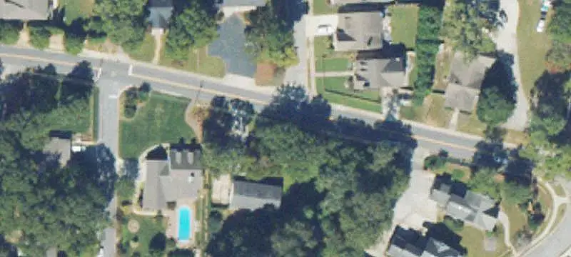 Duplex with Separate Utilities