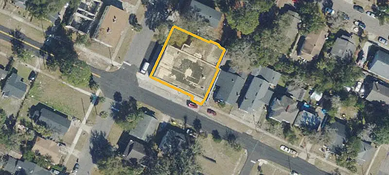 Established Grocery Store Property